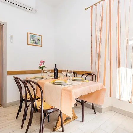Holiday home 2 Bedroom Gorgeous Home In Moscenicka Draga